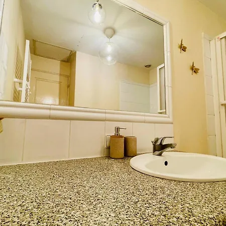 Le Saint Nicolas, Hypercentre, Lr123 * La Rochelle (Charente-Maritime)